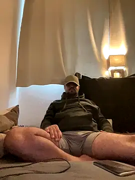 Snapshot of BimannSuedlaender chatting on 09.08.25 BimannSuedlaender online show from 09.08.25