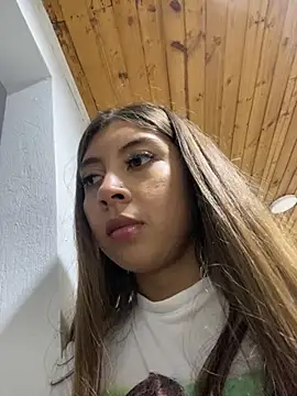 Snapshot of Sara-cooper2 chatting on 11.02.25 Sara-cooper2 online show from 11.02.25