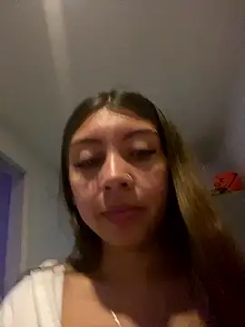 Sara-cooper2 online show from 01.10.26