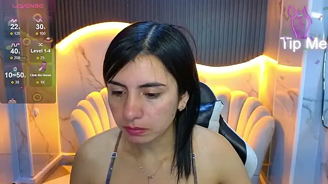 Eilyn love b online show from 10.24.25