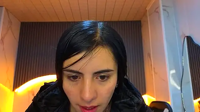 Eilyn love b online show from 10.29.25