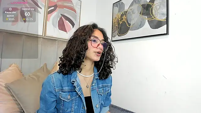Puffy Hearts online show from 09.16.25