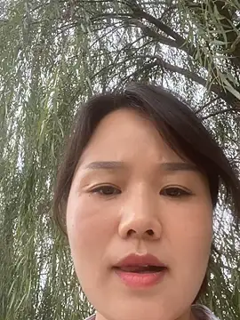 Snapshot of Mier-cn chatting on 10.01.25 Mier-cn online show from 10.01.25