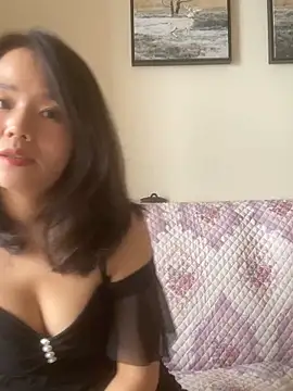 Snapshot of Mier-cn chatting on 10.15.25 Mier-cn online show from 10.15.25