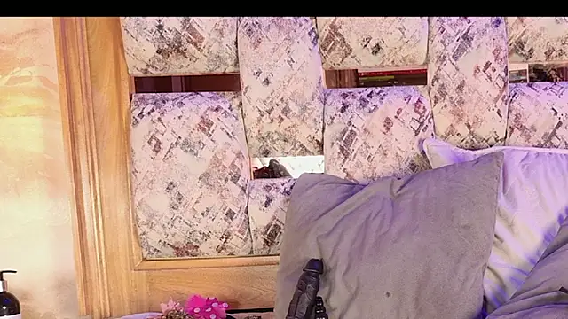 julyana mendez online show from 10.06.25