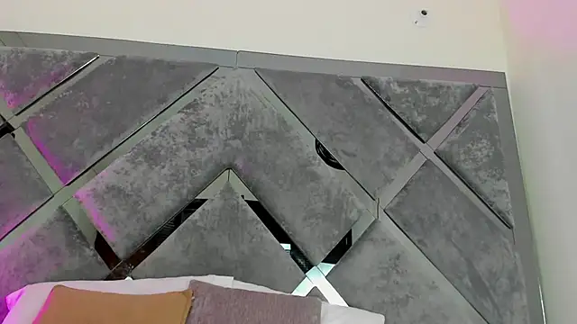 Snapshot of Sweet_Salome1 chatting on 09.23.25 Sweet Salome1 online show from 09.23.25