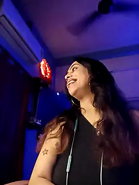 Snapshot of Love_Beauty01 chatting on 02.11.26 Love Beauty01 online show from 02.11.26