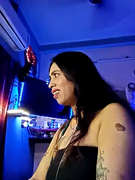 Snapshot of Love_Beauty01 chatting on 02.15.26 Love Beauty01 online show from 02.15.26