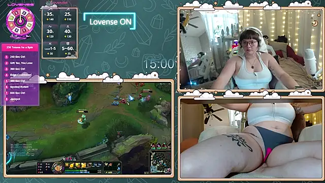 Snapshot of ithuriella chatting on 10.13.25 ithuriella online show from 10.13.25