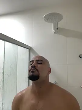 Snapshot of Morenocasado34liberal chatting on 10.15.25 Morenocasado34liberal online show from 10.15.25