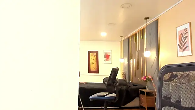 OliviGrace online show from 03.06.26