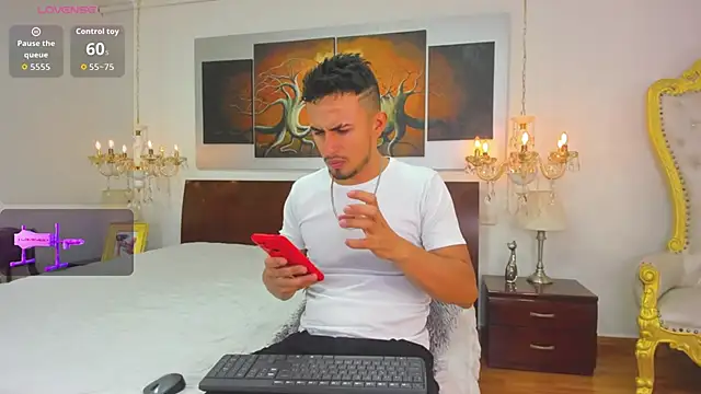 Valentiinoss online show from 02.04.26