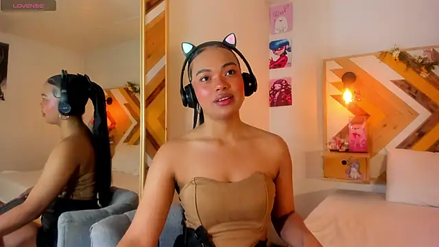 SoleneFontaine online show from 10.14.25