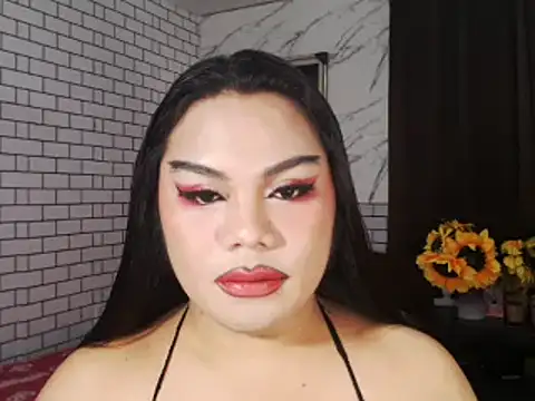 TSbrianaHugeCock online show from 10.20.25