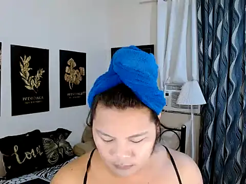 Snapshot of TSbrianaHugeCock chatting on 02.02.26 TSbrianaHugeCock online show from 02.02.26