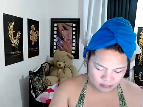 TSbrianaHugeCock online show from 04.11.26