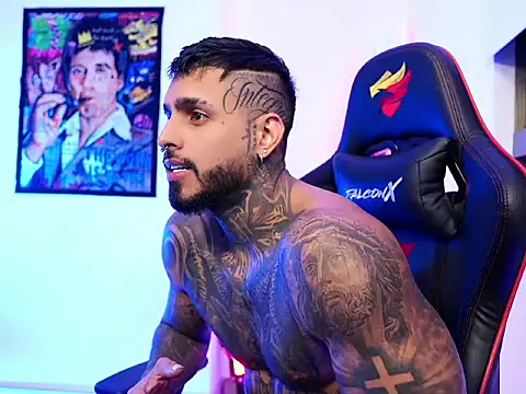 logan hugh8 online show from 10.16.25