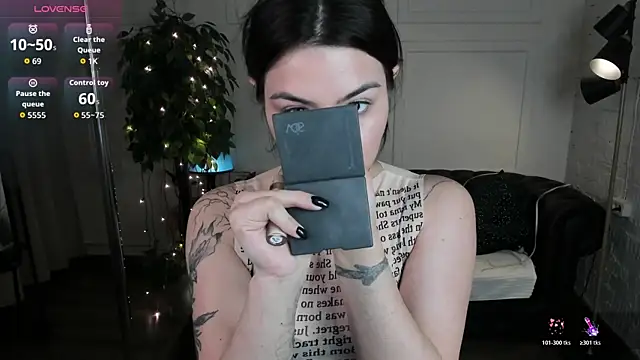 Dark Moni online show from 04.01.26