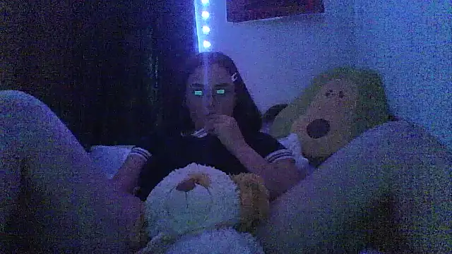 Snapshot of jenmarquez_ chatting on 11.01.25 jenmarquez  online show from 11.01.25