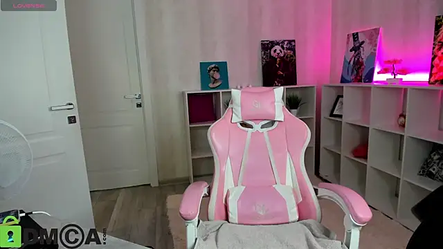 lasly moon online show from 09.19.25