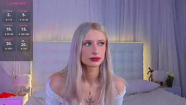 Monica Leen online show from 02.23.26