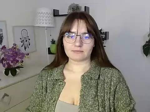 Julie Diamond online show from 10.08.25