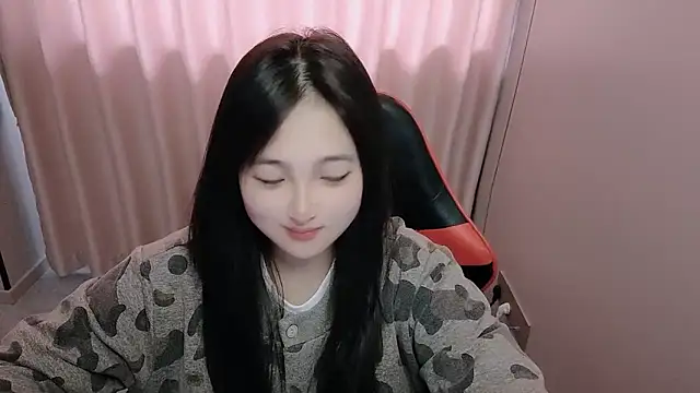 Snapshot of xxz98 chatting on 04.23.26 xxz98 online show from 04.23.26