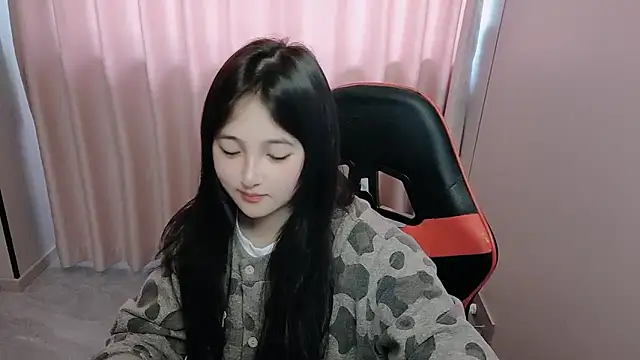 Snapshot of xxz98 chatting on 04.24.26 xxz98 online show from 04.24.26