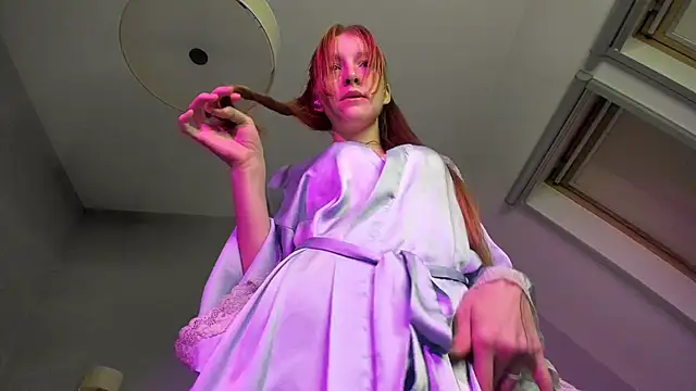 FoxieKiss online show from 10.02.25