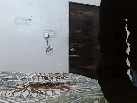 Snapshot of soya_queen chatting on 10.06.25 soya queen online show from 10.06.25