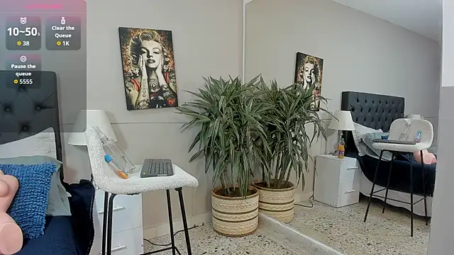 Snapshot of emilio_brandon chatting on 09.30.25 emilio brandon online show from 09.30.25