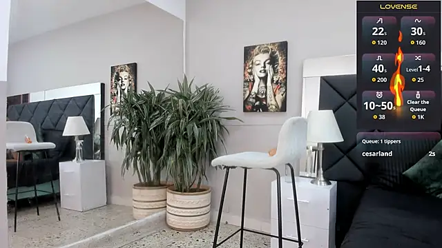 Snapshot of emilio_brandon chatting on 11.10.25 emilio brandon online show from 11.10.25