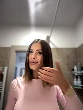 Snapshot of _JessyRey_ chatting on 09.10.25 JessyRey online show from 09.10.25