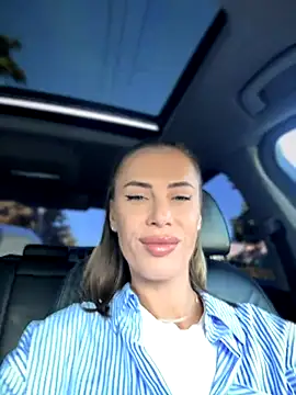 Snapshot of _JessyRey_ chatting on 09.24.25 JessyRey online show from 09.24.25