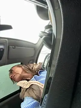 Snapshot of _JessyRey_ chatting on 10.09.25 JessyRey online show from 10.09.25