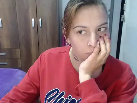 cloequeen15 online show from 10.09.25