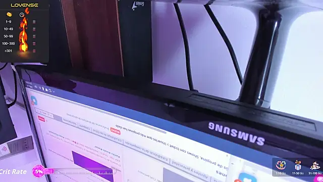 Snapshot of emyswett chatting on 11.05.25 emyswett online show from 11.05.25