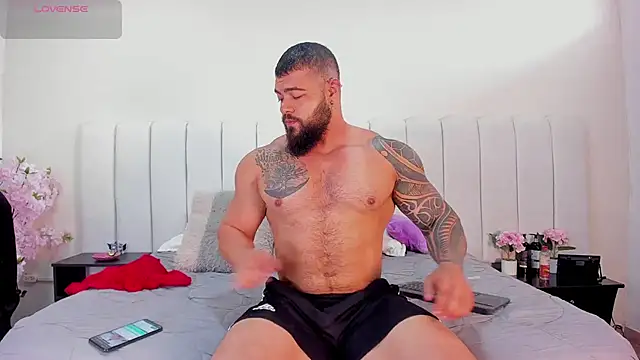 college muscle ass1 online show from 09.15.25