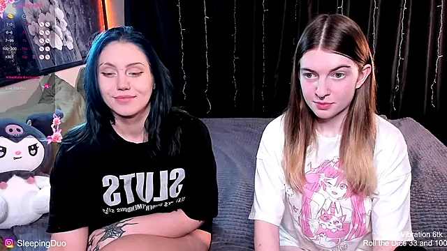 Snapshot of Threesomebabes chatting on 11.11.25 Threesomebabes online show from 11.11.25