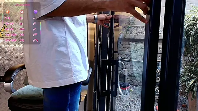 Snapshot of MarcusRain_ chatting on 09.13.25 MarcusRain online show from 09.13.25