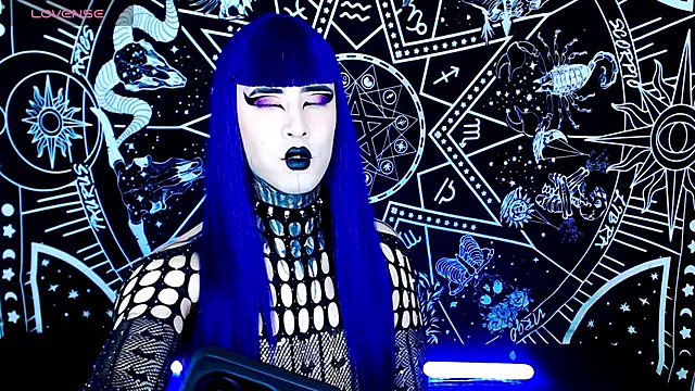 naomi satan online show from 10.29.25