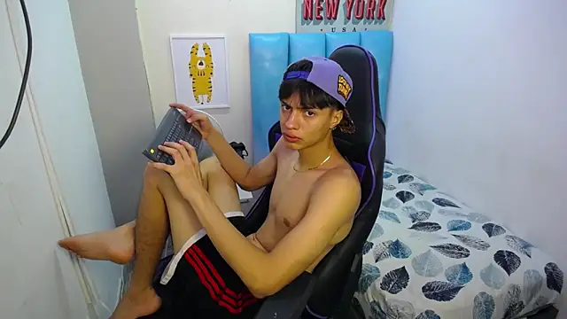 Justin gray  online show from 09.22.25