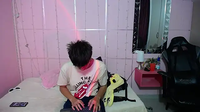 Justin gray  online show from 10.04.25