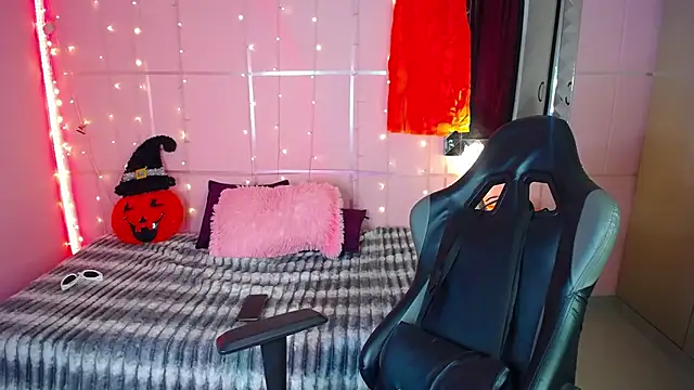 Justin gray  online show from 10.21.25