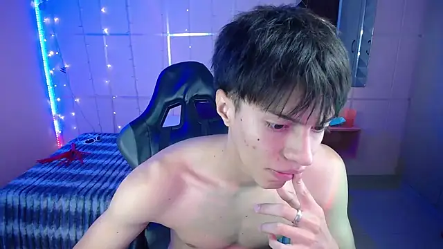 Justin gray  online show from 11.08.25