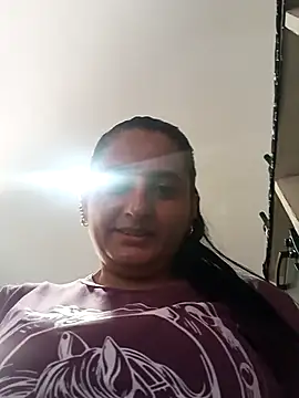 Titiss8921 online show from 10.17.25