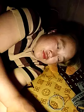 Snapshot of Mp545 chatting on 04.29.26 Mp545 online show from 04.29.26