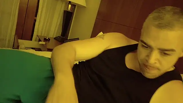 Snapshot of Dallasbest214 chatting on 03.23.26 Dallasbest214 online show from 03.23.26