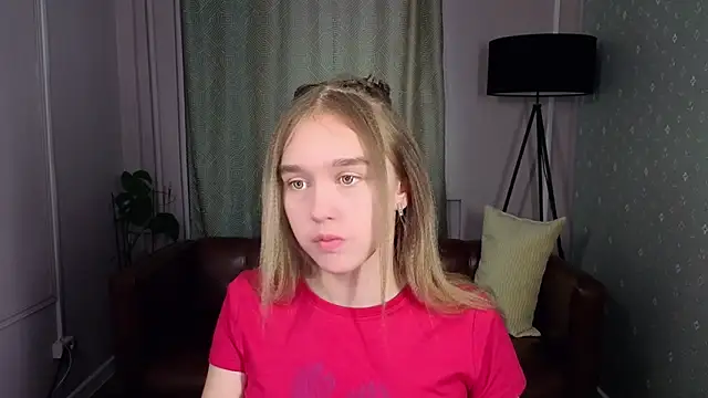 Snapshot of Vel1ka chatting on 11.11.25 Vel1ka online show from 11.11.25