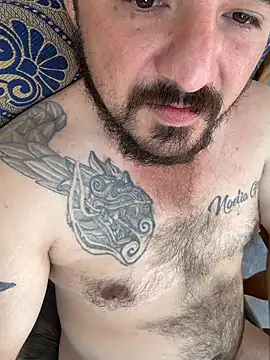 Snapshot of rodaisy chatting on 10.29.25 rodaisy online show from 10.29.25